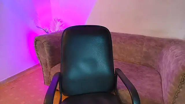 Susana hank2 online show from 11-25-25, 11:27