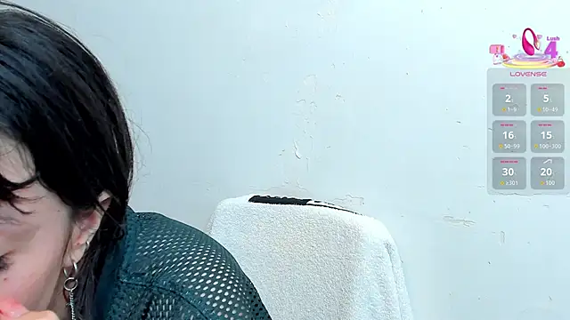 lizzy davis 1 online show from 04-05-26, 03:36