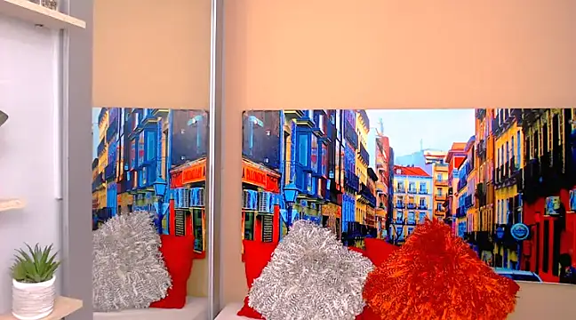 CristalLoren online show from 02-12-25, 11:51