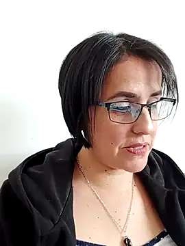 IsisBlake online show from 03-18-25, 05:42