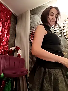 IsisBlake online show from 11-30-25, 05:50