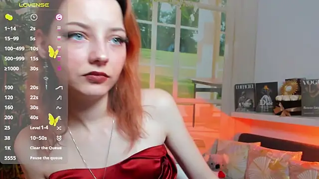 pretty little thing online show from 03-14-25, 01:48