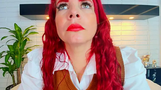 HannaBrave online show from 10-30-25, 12:06