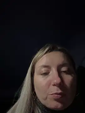 Snapshot of Crazy-Rosa chatting on 03-13-25, 02:01 Crazy-Rosa online show from 03-13-25, 02:01