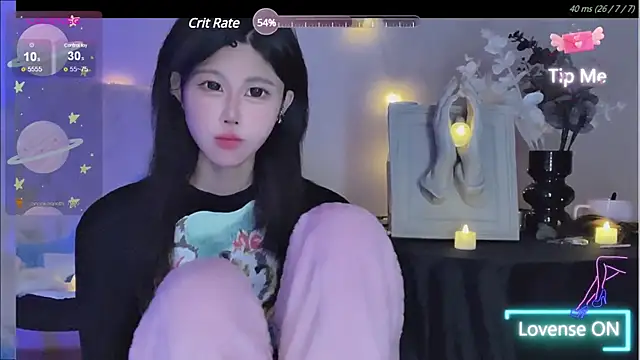 Snapshot of O0_0Q chatting on 12-24-24, 12:44 O0 0Q online show from 12-24-24, 12:44