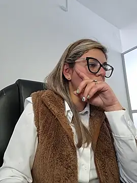 Cata Office-12 online show from 11-27-25, 04:20