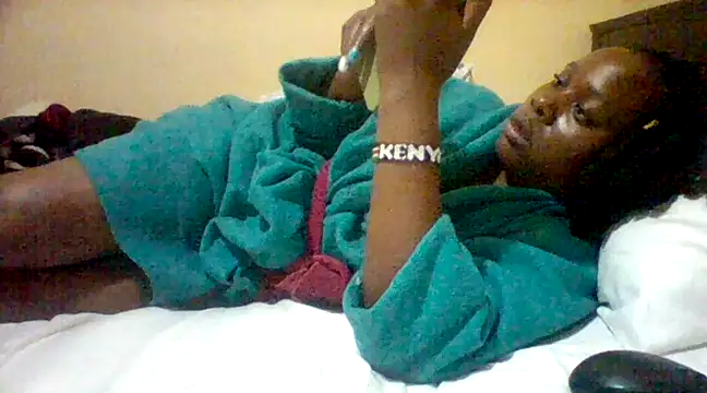 EBONYVANILLA02 online show from 03-21-25, 08:18