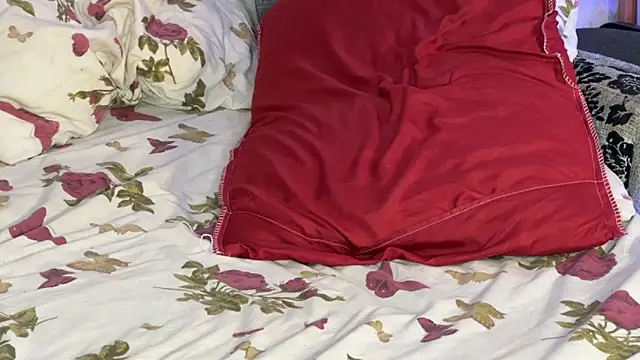 Snapshot of Stick_Twlx chatting on 12-21-24, 03:31 Stick Twlx online show from 12-21-24, 03:31