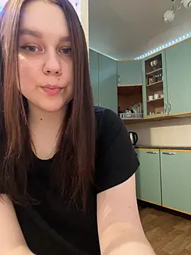Snapshot of Marylallka5 chatting on 02-04-25, 02:43 Marylallka5 online show from 02-04-25, 02:43