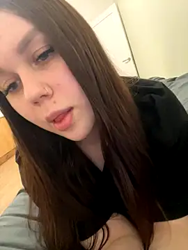 Snapshot of Marylallka5 chatting on 10-14-25, 06:42 Marylallka5 online show from 10-14-25, 06:42