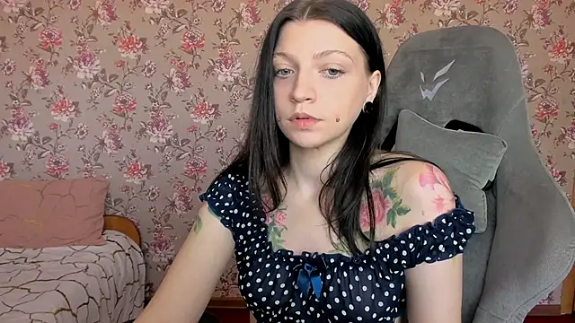 Snapshot of Lolly_Haze chatting on 05-05-26, 03:25 Lolly Haze online show from 05-05-26, 03:25