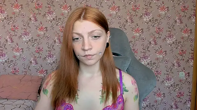 Snapshot of Lolly_Haze chatting on 05-26-26, 04:08 Lolly Haze online show from 05-26-26, 04:08