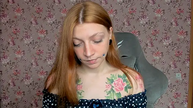 Snapshot of Lolly_Haze chatting on 06-13-26, 04:10 Lolly Haze online show from 06-13-26, 04:10