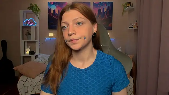 Snapshot of Lolly_Haze chatting on 07-14-26, 04:17 Lolly Haze online show from 07-14-26, 04:17