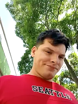 Snapshot of _Ottis_ chatting on 02-13-25, 06:48 Ottis online show from 02-13-25, 06:48