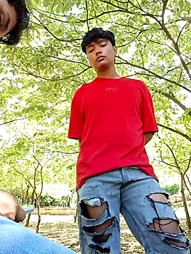 Snapshot of _Ottis_ chatting on 11-01-25, 07:16 Ottis online show from 11-01-25, 07:16