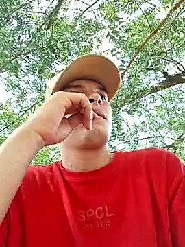 Snapshot of _Ottis_ chatting on 11-15-25, 06:37 Ottis online show from 11-15-25, 06:37