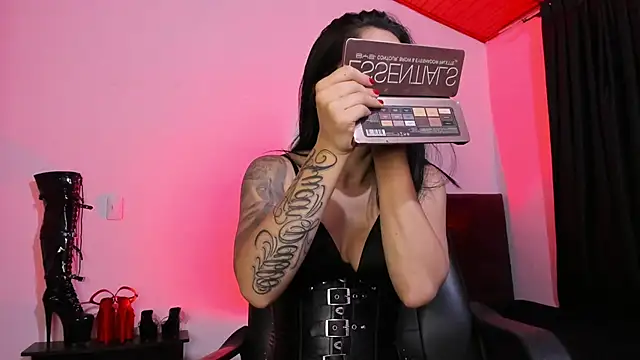 MistressVenena online show from 01-15-26, 11:52