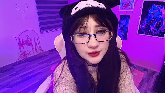 Snapshot of Miwa_violet chatting on 05-27-26, 03:47 Miwa violet online show from 05-27-26, 03:47