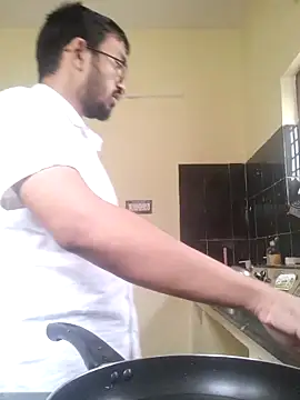 Snapshot of THE_NAKED_BOY chatting on 09-11-25, 07:19 THE NAKED BOY online show from 09-11-25, 07:19