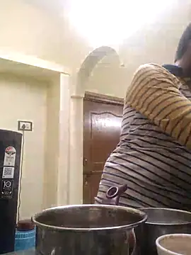 Snapshot of THE_NAKED_BOY chatting on 09-12-25, 01:00 THE NAKED BOY online show from 09-12-25, 01:00