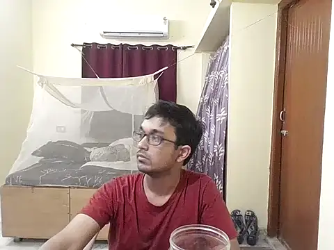 THE NAKED BOY online show from 05-20-26, 12:55