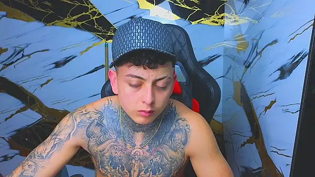 Kevin22 222 online show from 11-12-25, 04:57