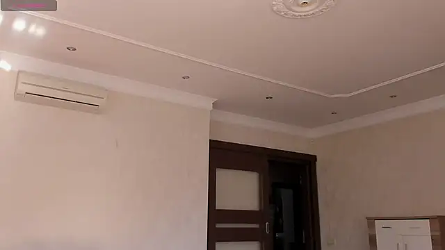 Lilith lutherlow online show from 02-20-25, 10:59