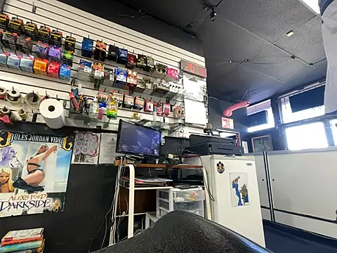 Snapshot of RawRyder8 chatting on 01-21-25, 10:08 RawRyder8 online show from 01-21-25, 10:08