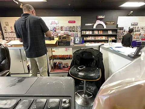 Snapshot of RawRyder8 chatting on 03-11-25, 10:20 RawRyder8 online show from 03-11-25, 10:20