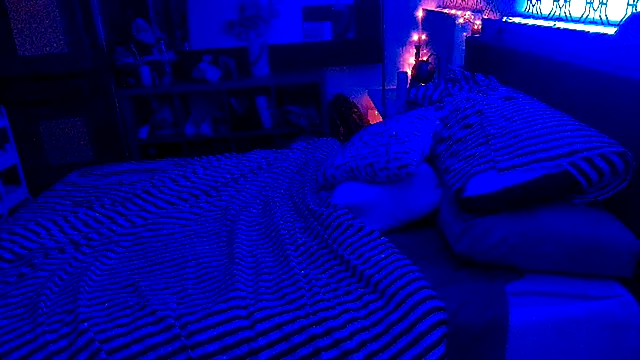 Snapshot of RawRyder8 chatting on 09-23-25, 09:01 RawRyder8 online show from 09-23-25, 09:01