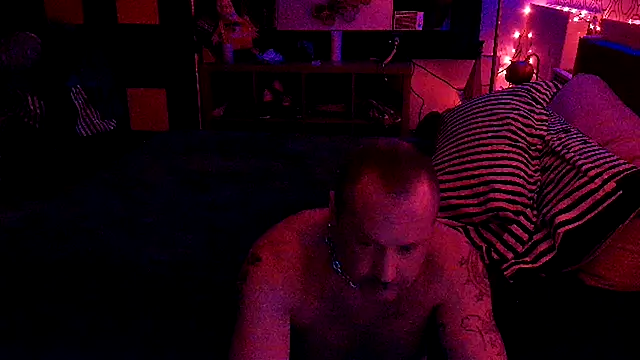 Snapshot of RawRyder8 chatting on 10-17-25, 05:54 RawRyder8 online show from 10-17-25, 05:54