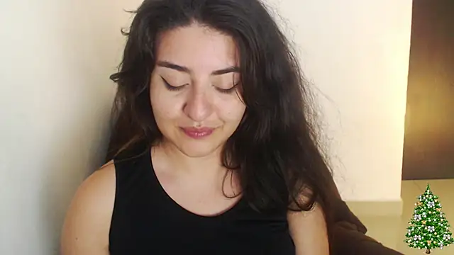 Snapshot of moritalatina chatting on 12-22-24, 02:28 moritalatina online show from 12-22-24, 02:28