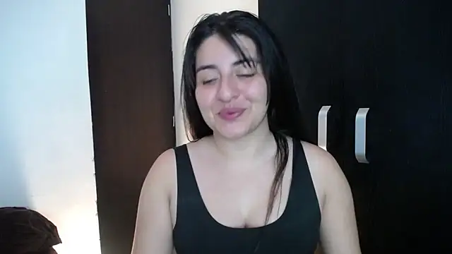 Snapshot of moritalatina chatting on 03-07-25, 02:57 moritalatina online show from 03-07-25, 02:57