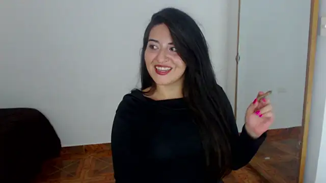 Snapshot of moritalatina chatting on 09-27-25, 10:37 moritalatina online show from 09-27-25, 10:37