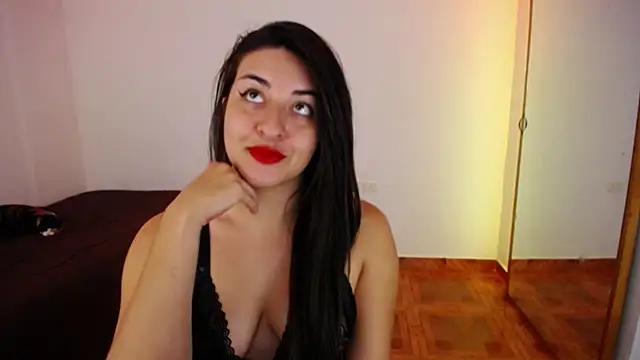 Snapshot of moritalatina chatting on 10-12-25, 04:50 moritalatina online show from 10-12-25, 04:50