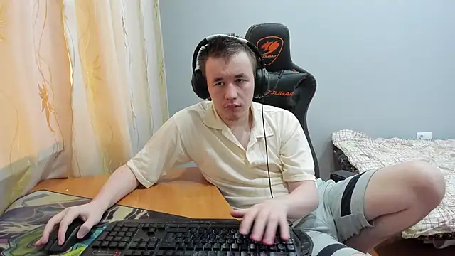 iliaskrislove online show from 11-10-25, 10:25