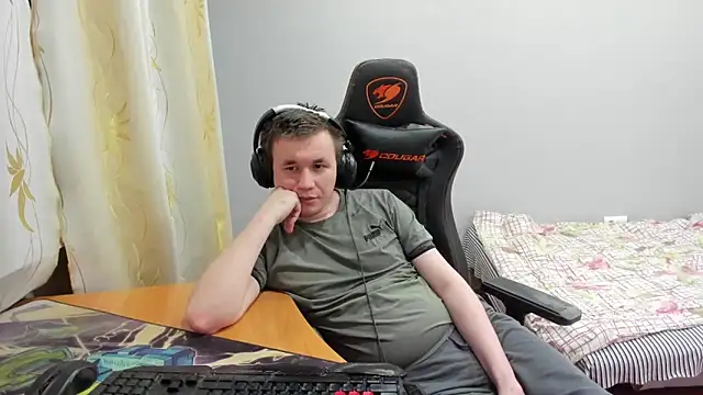 iliaskrislove online show from 12-04-25, 05:43