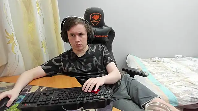 iliaskrislove online show from 03-18-26, 01:42