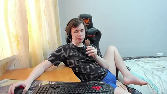 iliaskrislove online show from 04-05-26, 03:47