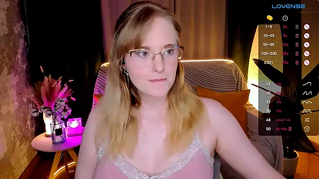 Aemilia  online show from 02-11-26, 08:52