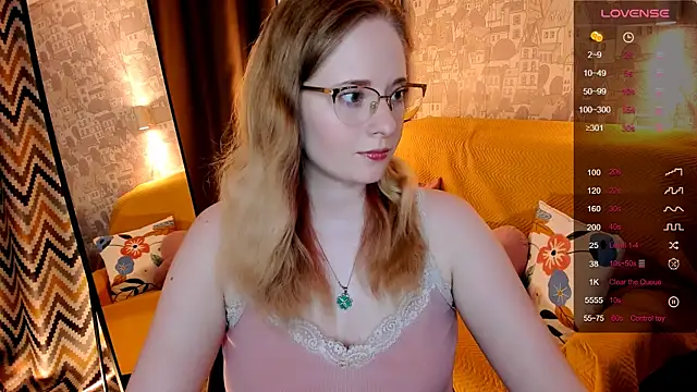 Aemilia  online show from 06-09-26, 08:15