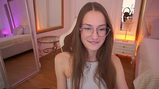 CozyMell online show from 03-21-26, 07:24