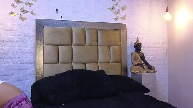 ximenawilliamss online show from 10-23-25, 08:18