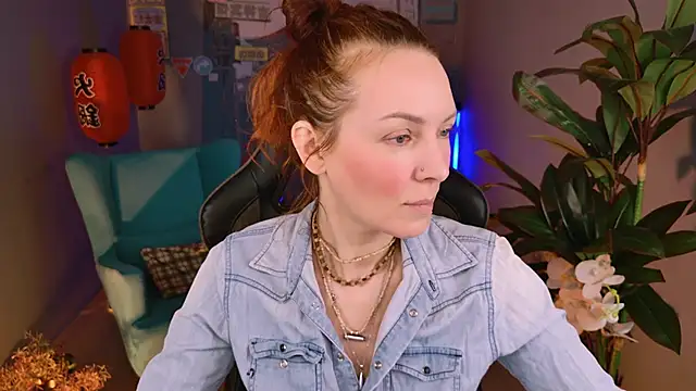 VandaRossi online show from 01-22-25, 05:05