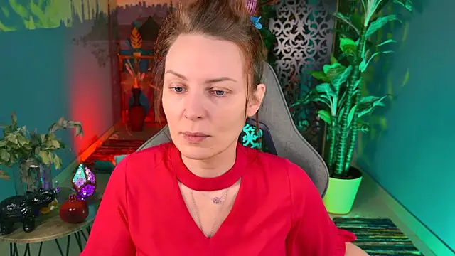 VandaRossi online show from 11-14-25, 09:52