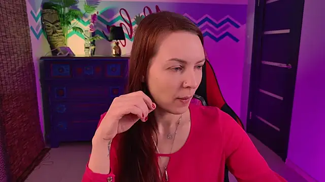 VandaRossi online show from 11-24-25, 09:31