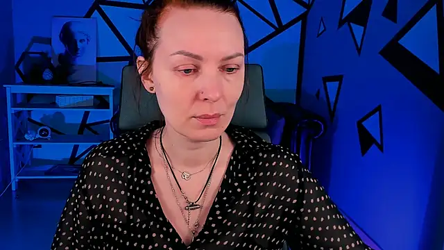 VandaRossi online show from 12-20-25, 08:10