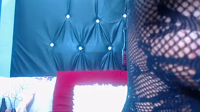 spicydiver38 online show from 11-12-25, 06:41