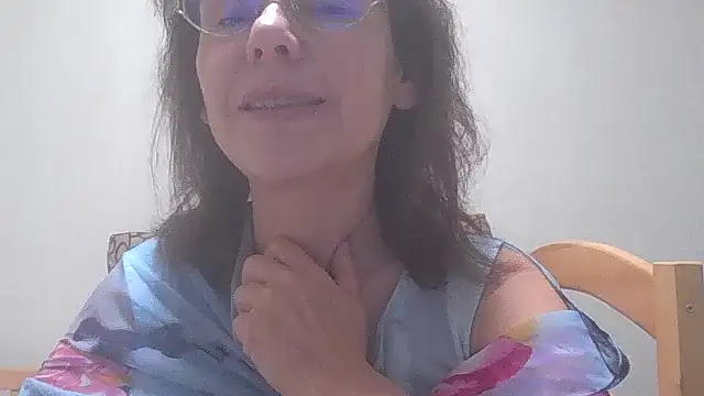 HollyJewel online show from 12-12-24, 04:21